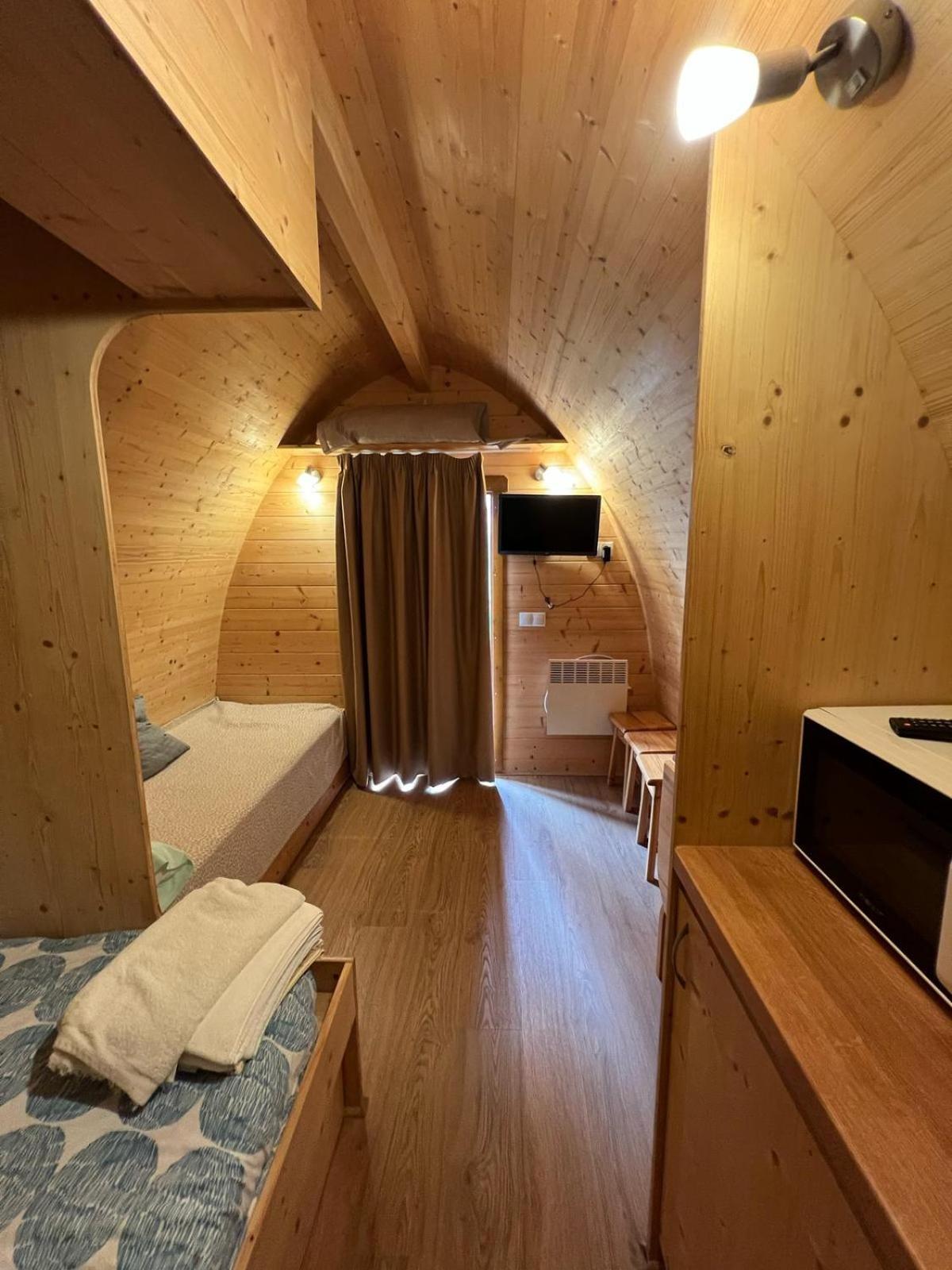 Arzúa Teiraboa Base Camp酒店 外观 照片